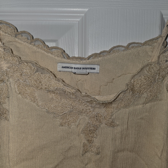 American Eagle Outfitters Beige Lace Cami - Picture 2 of 3